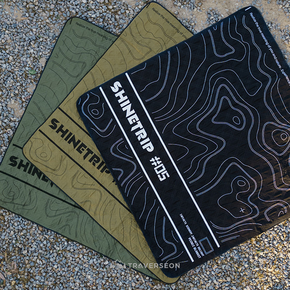 4-Layer Camping Blanket, Cushioned Waterproof Picnic Mat for 4–10 People | Traverseon