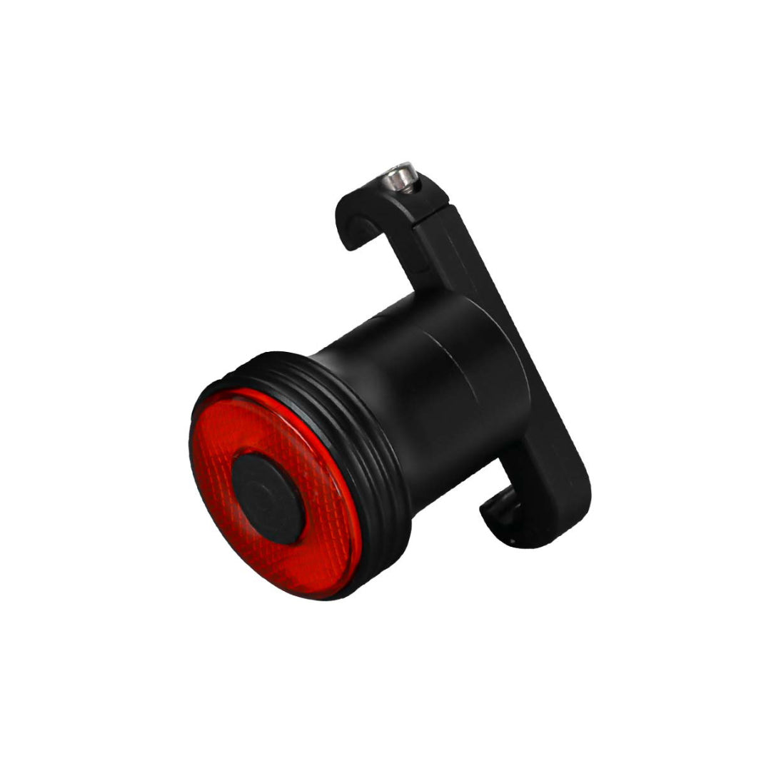 Ultra-long Battery Life and Smart Motion Sensor – 15-Hour Safe Riding Taillight