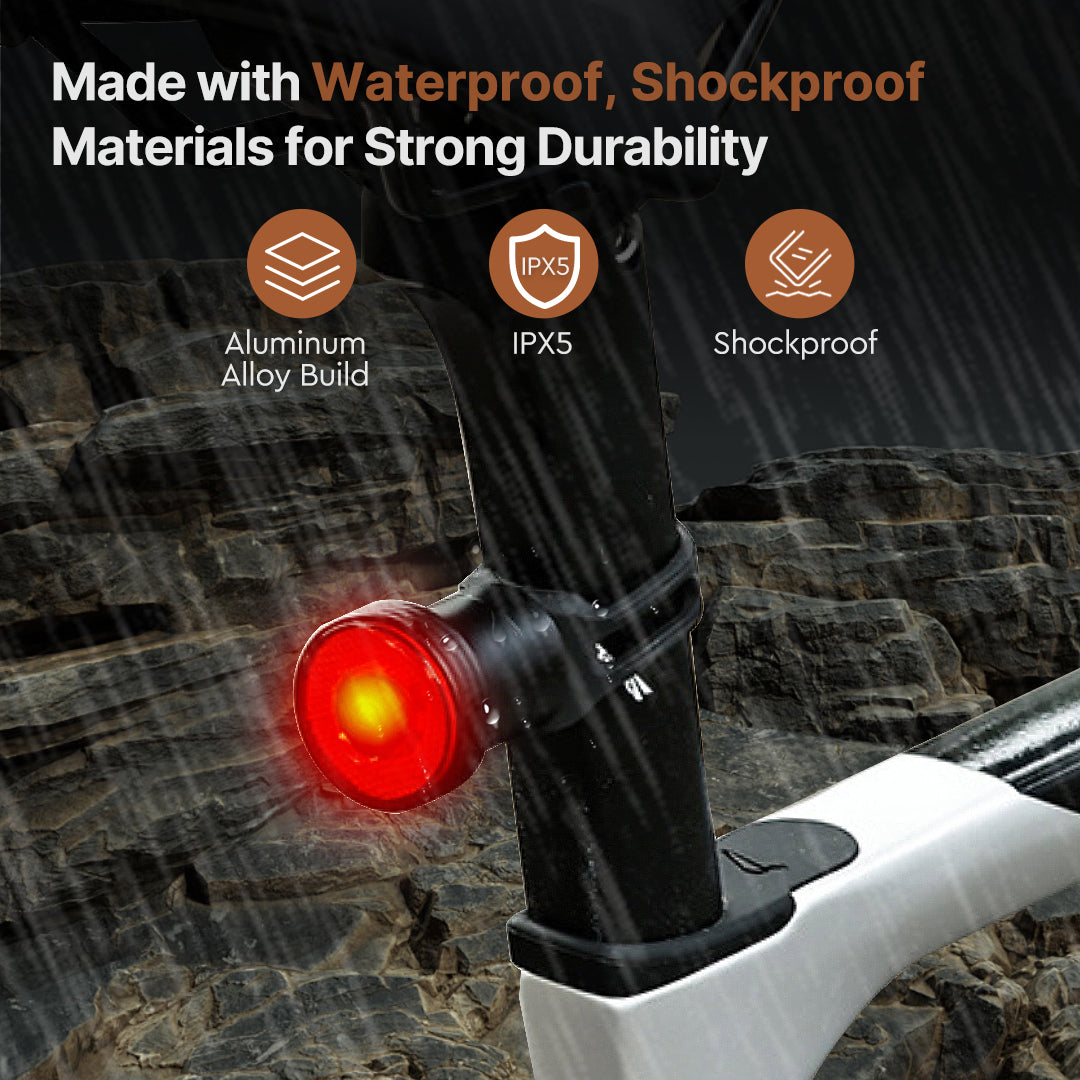 Ultra-long Battery Life and Smart Motion Sensor – 15-Hour Safe Riding Taillight