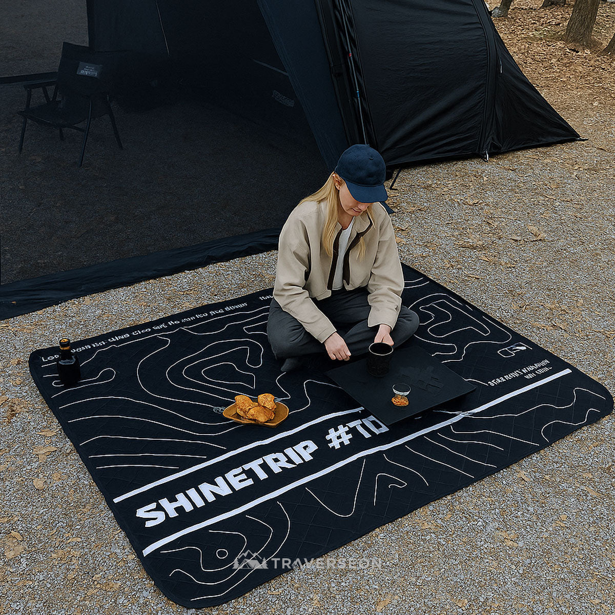 4-Layer Camping Blanket, Cushioned Waterproof Picnic Mat for 4–10 People | Traverseon