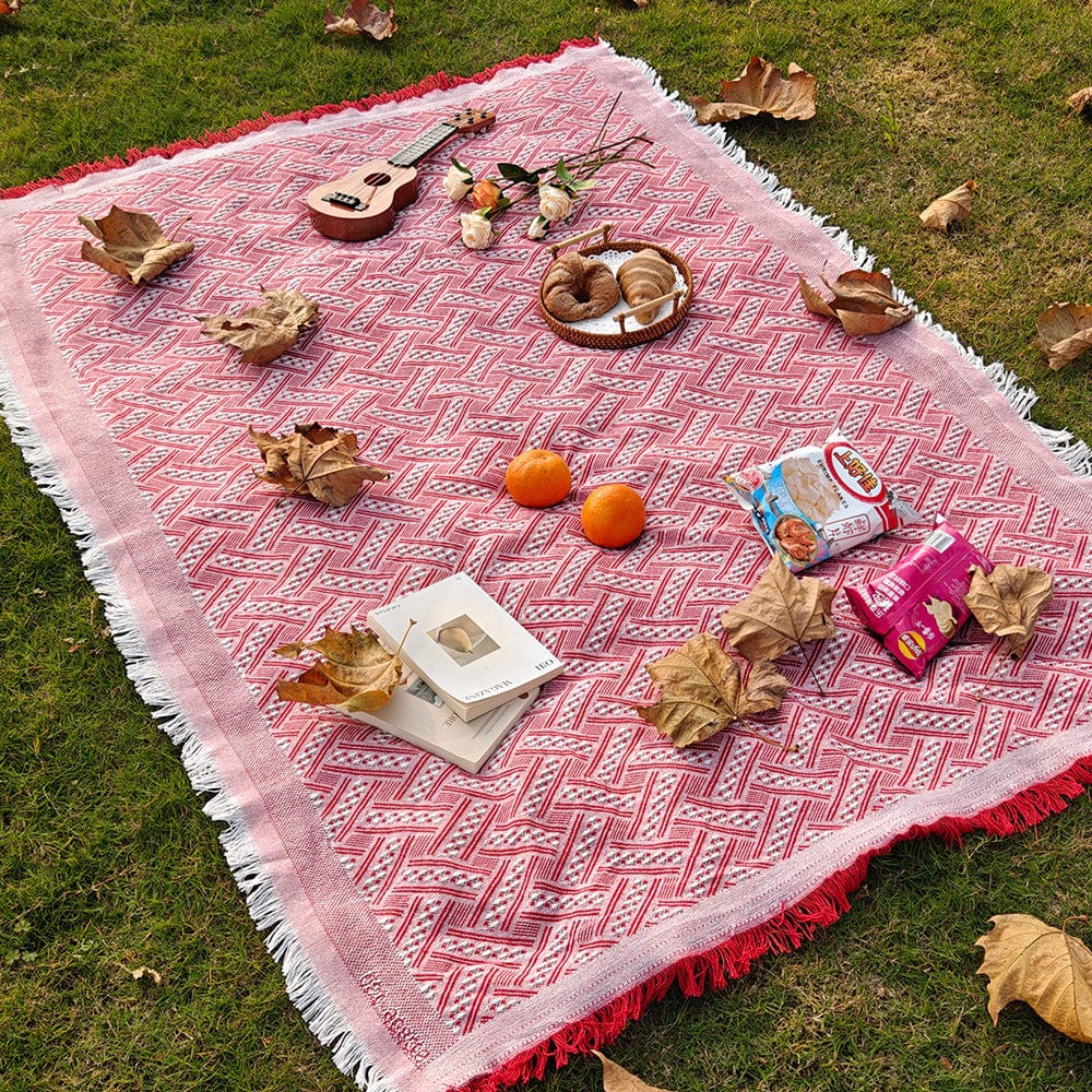 3-Season Woven Picnic Blanket – 9 Sizes for Indoor-Outdoor Use | Traverseon