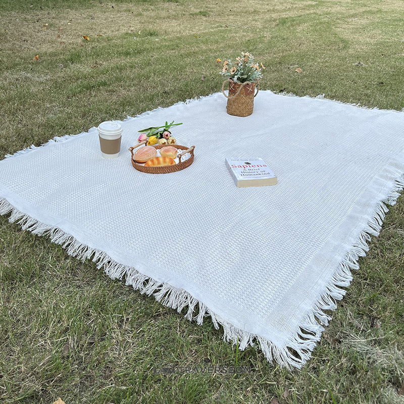 3-Season Woven Picnic Blanket – 9 Sizes for Indoor-Outdoor Use | Traverseon