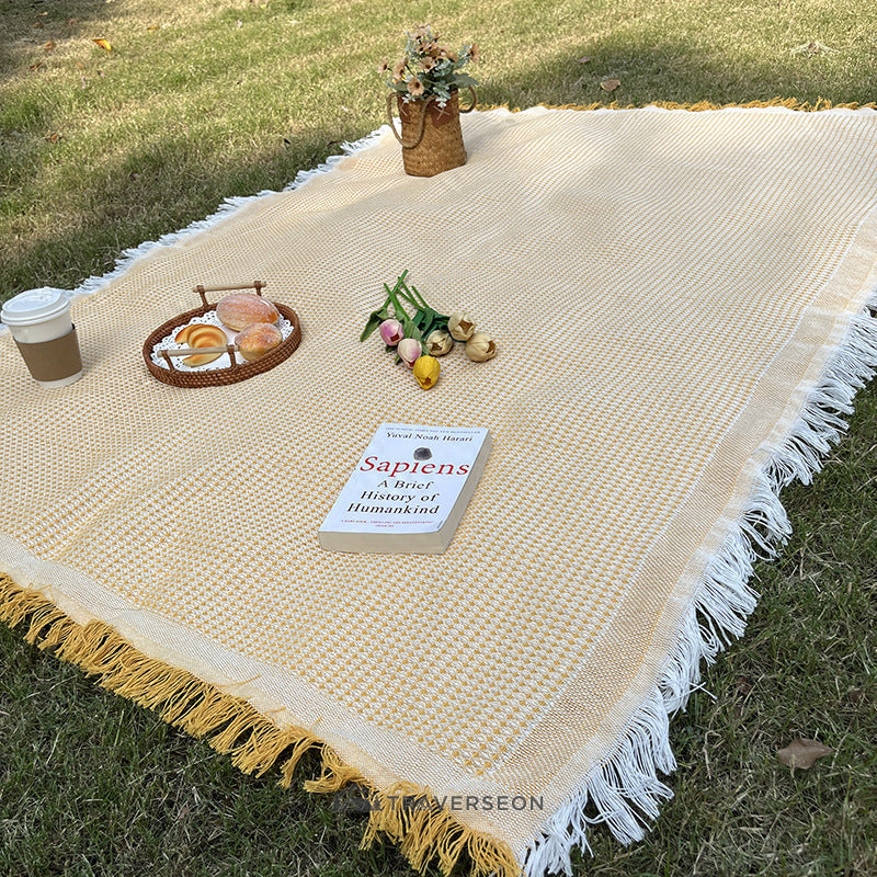 3-Season Woven Picnic Blanket – 9 Sizes for Indoor-Outdoor Use | Traverseon