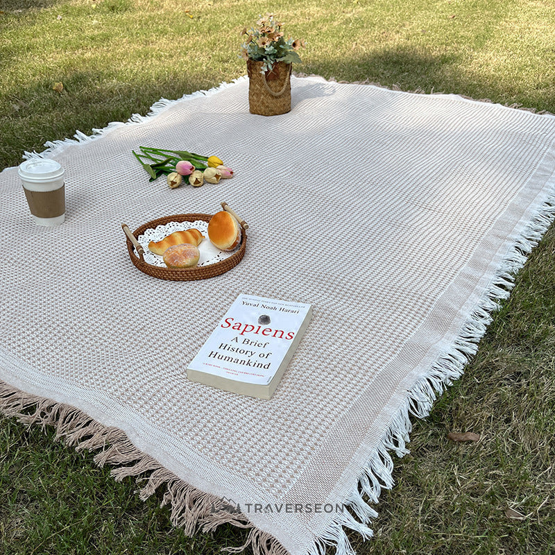 3-Season Woven Picnic Blanket – 9 Sizes for Indoor-Outdoor Use | Traverseon