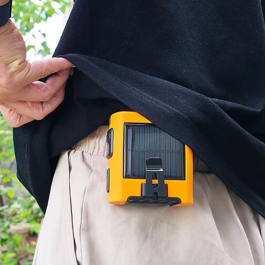 Portable Waist Fan – 8000mAh, 14,400 RPM Low-Noise, TEC Cooling & Solar | Traverseon