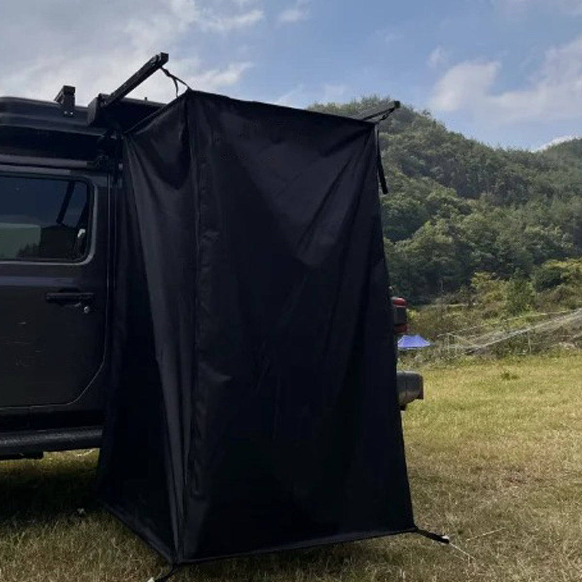 Portable Foldable Overland Car-Mounted Camping Shower Tent – Versatile Needs and with Hanging Loops