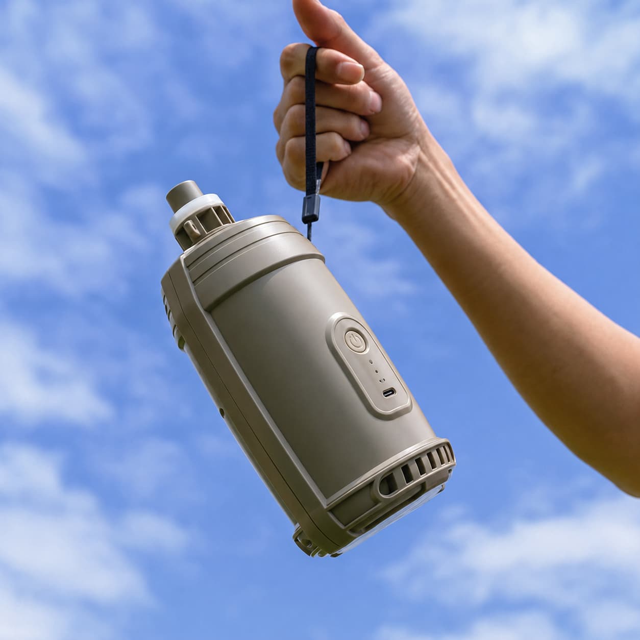 Rechargeable Air Pump for Inflatables – 2500mAh Camping Pump | Traverseon